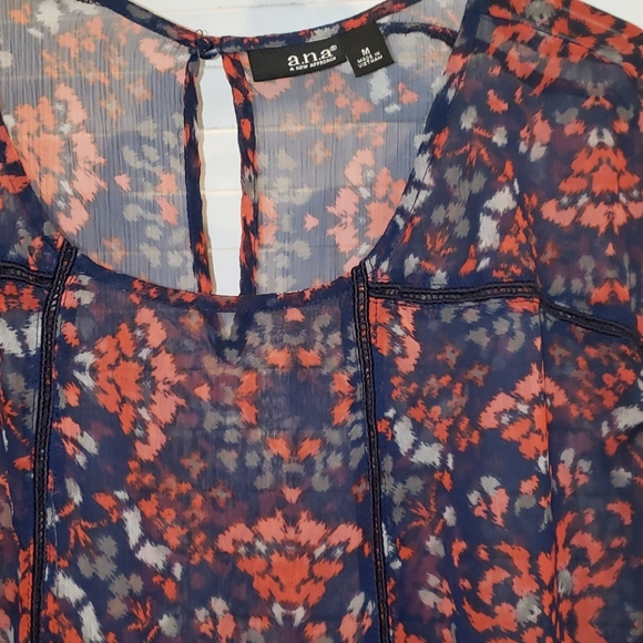 Sheer print blouse - Picture 3 of 4